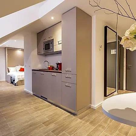 360 Frankfurt Apartmanhotel 3*